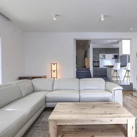 A-e-m By Interhome *