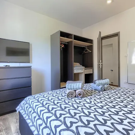 A-e-m By Interhome *