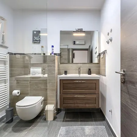 A-e-m By Interhome *